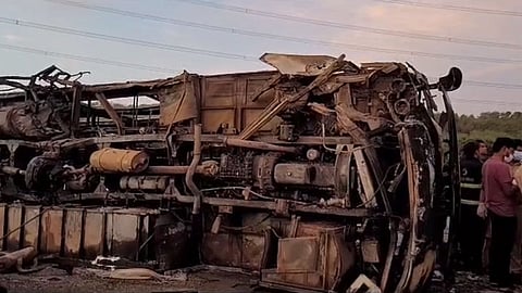 Samruddhi Mahamarg Luxury Bus Accident News