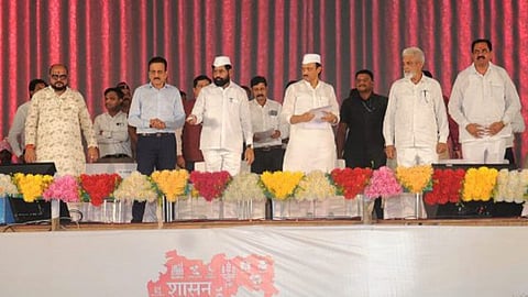 Cm Eknath Shinde On Dhule-Indore Railway Line News