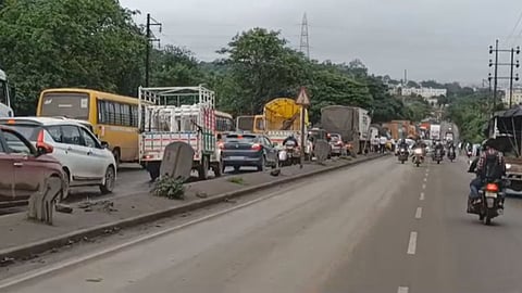 Pune Nashik Highway Accident