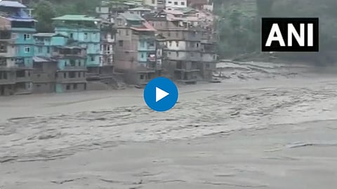 Cloudburst rain in Sikkim 23 soldiers of Indian Army washed away in flood water video viral
