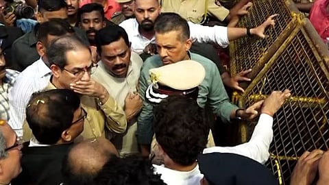 Thackeray Group Vs Shinde Group