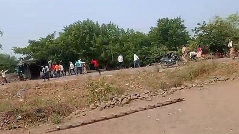 Nanded News Deglur Gram Panchayat Result Stone pelting dispute between two groups