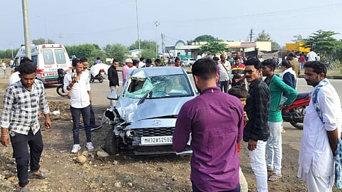 Wardha Car and Bike Accident News