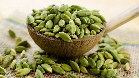 Benefits Of Cardamoms