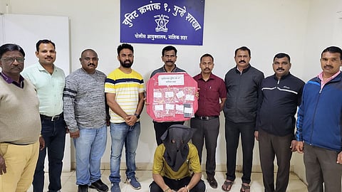 youth held in bag lifting case by nashik police
