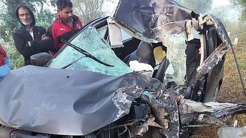 two passed away three injured in a car accident at bhandara korambi road