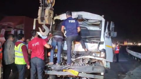 Mumbai Pune Expressway Accident