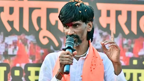 Manoj Jarange Latest News : खुल्या मतदारसंघात ओबीसी उमेदवारांना उभे का राहायचे आहे? मनोज जरांगे यांचा सवाल