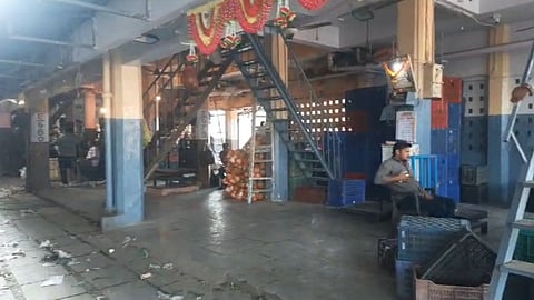 truck drivers strike affected apmc market vegetables in navi mumbai