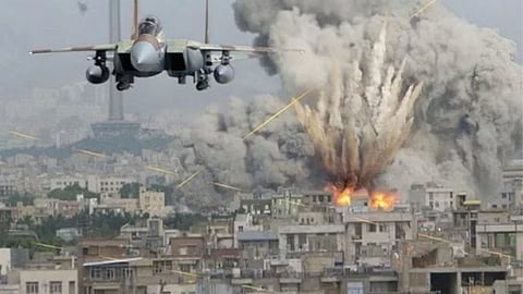 US UK Airstrikes on Houthi