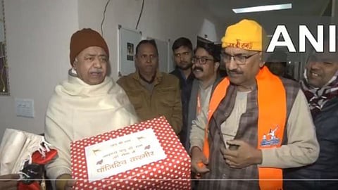saffron sent by Muslim brothers
