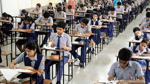 maharashtra navnirman vidyarthi sena demands to cancel 19 feb cbse exam paper