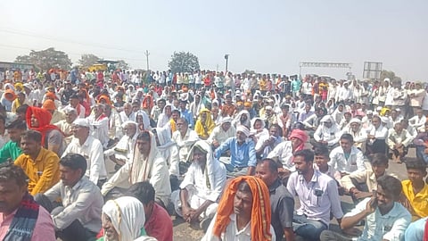 pani sangharsh samiti rasta roko andolan at hingoli nanded national highway