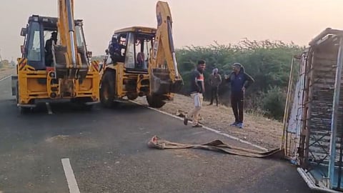 Amravati Accident