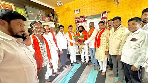 sopan more resigns mns joins uddhav thackeray faction in beed