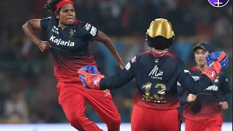 WPL 2024 RCB vs UPW : RCBचा पहिला विजय; यूपी वॉरियर्सचा २ धावांनी पराभव, शोभनाचा विजयी 'पंजा'