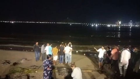 Mahim beach