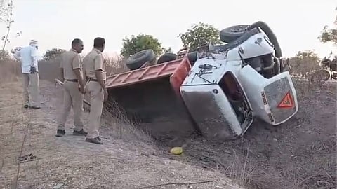Parbhani Accident