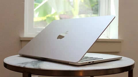 Apple Laptop