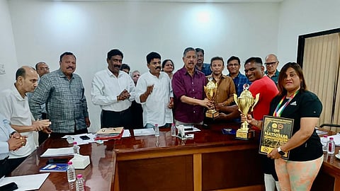 NMSA weight lifters on bipin kamble and sana mulla won gold in national weight lifting championship 2024