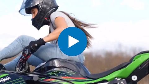 Girl Bike Stunt Video Viral