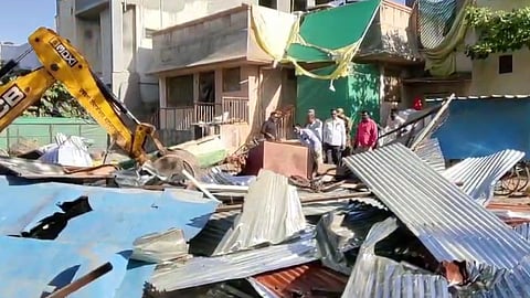 chhatrapati sambhajinagar municipal corporation removed encroachment from 100 feet road