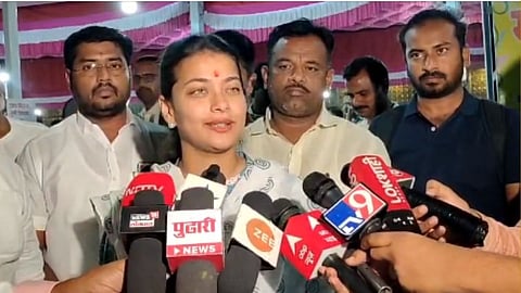Maharashatra Election: प्रणिती शिंदे यांच्या अडचणीत वाढ; आचारसंहिता भंग केल्याची तक्रार दाखल