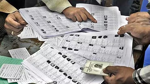 पहिल्या टप्प्यात १.४१ लाख नवमतदार बजावणार मतदानाचा हक्क, कोणत्या जिल्ह्यात किती आहे नवमतदार जाणून घ्या