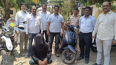 kolsewadi police arrested bike thief near kalyan