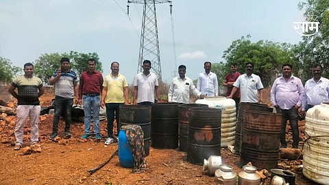 बीडमध्ये निवडणूक पार्श्वभूमीवर अवैध मद्यविक्री विरोधात मोहीम ९२ गुन्हे दाखल, 77 आरोपींना अटक