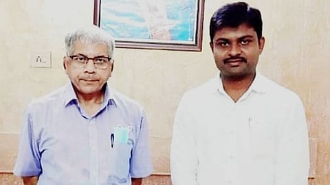 dhananjay dandale resigns vanchit bahujan aghadi joins congress akola