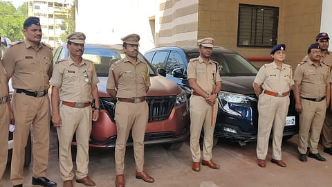 youth and 4 minors arrested in car theft case near akola