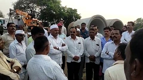 karla malavli villagers aandolan demands to complete indrayani river bridge soon