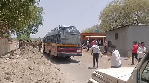 Dharashiv Election: भूम तालुक्यातील मतदान केंद्रावर ठाकरे-शिंदे गटाच्या कार्यकर्त्यांमध्ये राडा; एकाचा मृत्यू