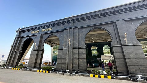 Kolhapur Airport News: पायलटची डुटी संपली, कंपनीने विमानच रद्द केले; प्रवाशांचे हालच हाल