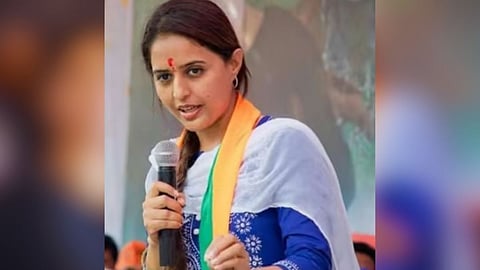 प्रीतम मुंडे आक्रमक