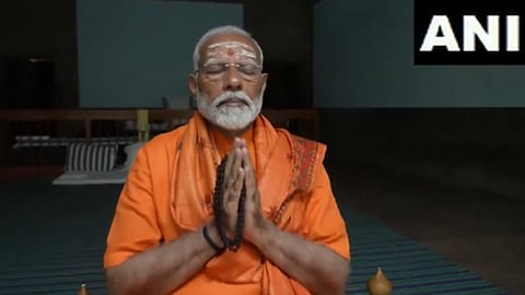 PM Modi Begins Meditation