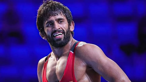 Bajrang Punia: बजरंग पुनियाला मोठा धक्का! डोपिंग टेस्ट न केल्याने निलंबित