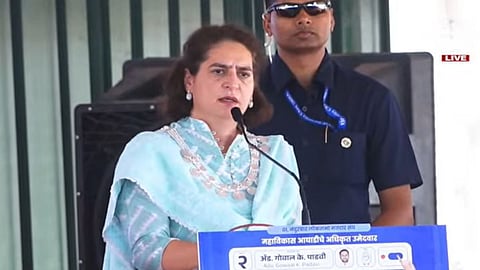 माझ्या शहीद आजी आणि शहीद वडिलांना देशद्रोही बोलल्यावर गप्प का बसू? प्रियांका गांधी कडाडल्या