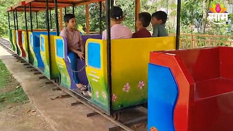 talegaon dabhade citizens demands to repair train of garden