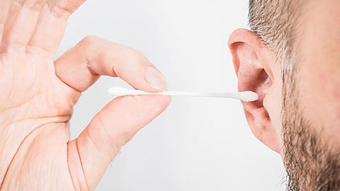 Ear Bud Use