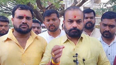 shivpratishthan yuva hindustan demands to close cafes with private spaces in sangli