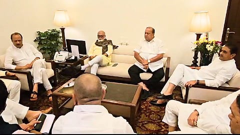 लोकसभा निवडणुकीतील पराभवानंतर अजित पवार गटाचं चिंतन; बैठकीत कोणत्या मुद्द्यावर झाली चर्चा?