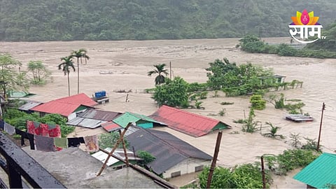 सिक्कीममध्ये मुसळधार पावसाचा कहर, रस्त्यांना नद्यांचं स्वरुप; 1500 पर्यटक अडकले