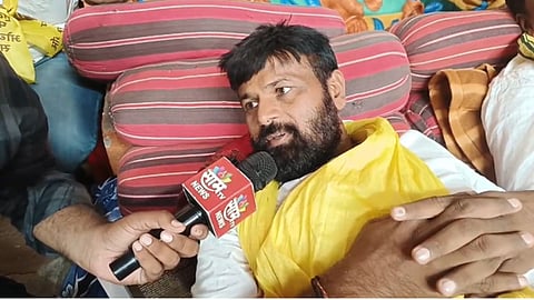 Laxman Hake Hunger Strike: 'मनोज जरांगेंना रेडकार्पेट अन् आमच्या उपोषणाची दखलही नाही', ओबीसी आंदोलक लक्ष्मण हाकेंनी खदखद मांडली