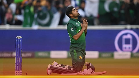 IND vs PAK: 'भीती तर वाटणारच ना..', भारत- पाकिस्तान सामन्याआधीच बाबर आझम टेन्शनमध्ये