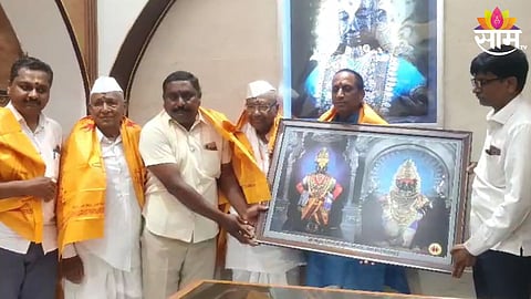 devotee donated 30 lakhs in 8 months to pandharpur vitthal rukmini mandir