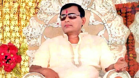Hathras Stampede Update: स्वयंघोषित भोले बाबाचा दावा, मृत मुलीला केलं जिवंत? काय खरं काय खोटं? बाबाला का झाली अटक?