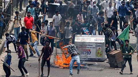 Bangladesh: भारतीयांनो घराच्या बाहेर पडू नका! बांगलादेशातील भारतीयांसाठी ॲडव्हायझरी जारी