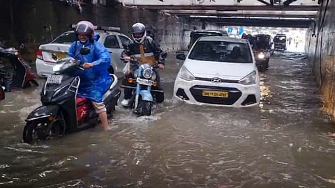IMD Heavy Rainfall Alert in Mumbai